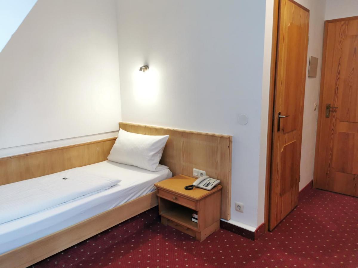Landhotel Oelmuehle Mombris Extérieur photo