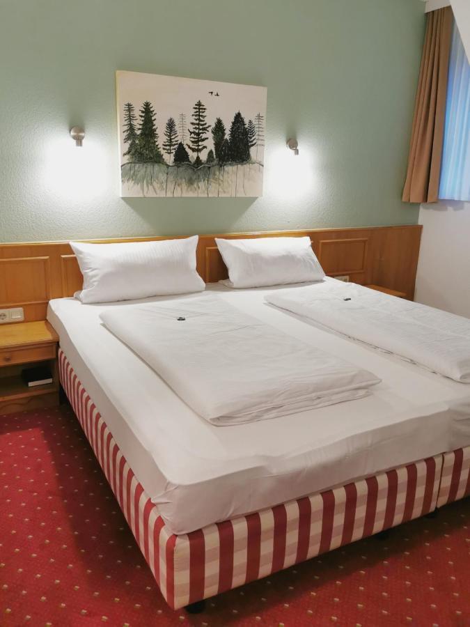 Landhotel Oelmuehle Mombris Chambre photo